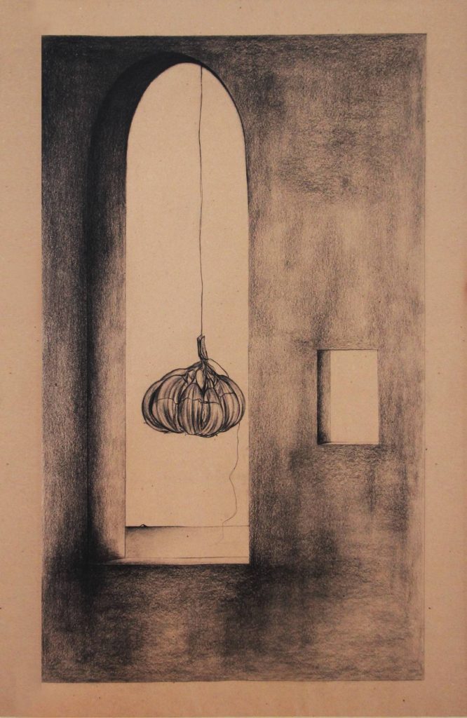Naturaleza y Vida en Carboncillo. Obra de arte Original de Andrés Alfonso en carboncillo-ajos colgando de un hilo