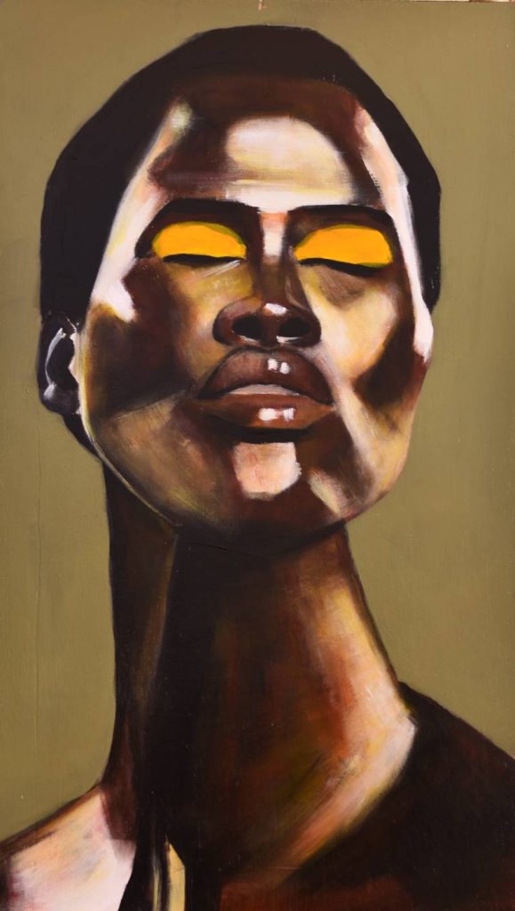 Pintura de rostro femenino con sombras en tonos amarillos y ocres, expresión introspectiva en óleo.