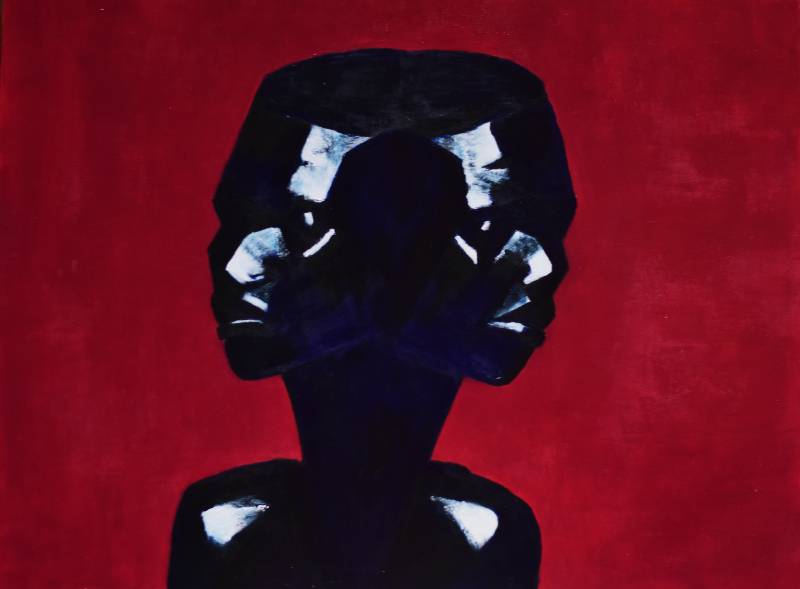 Composición pictórica de doble perfil en sombra sobre fondo rojo intenso, estudio de siluetas y contraste dramático en óleo.