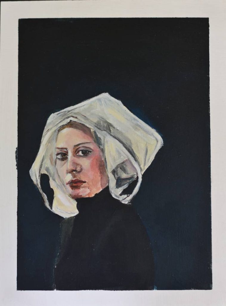 Obra artística de mujer con tocado blanco clásico, retrato íntimo del pintor Andrés Alfonso.